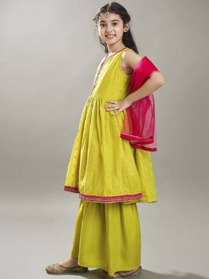 Girls floral woven design anarkali kurta with sharara & dupatta 4