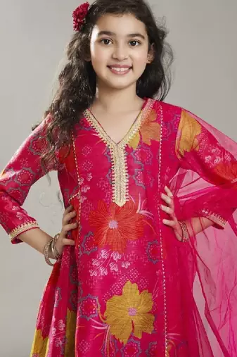 Girls floral printed kurta with trousers & dupatta