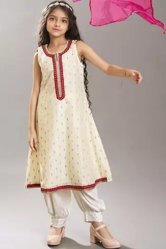 Girls ethnic motifs woven design sequinned kurta with salwar & dupatta