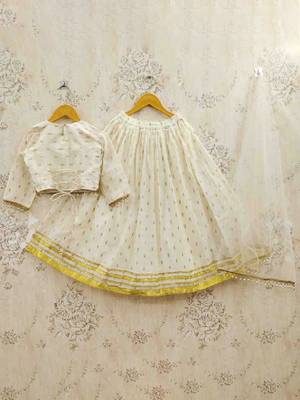 Girls sequinned tie and dye ready to wear lehenga & blouse with dupatta 2