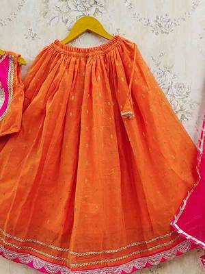 Girls embroidered tie and dye ready to wear lehenga & blouse with dupatta 3