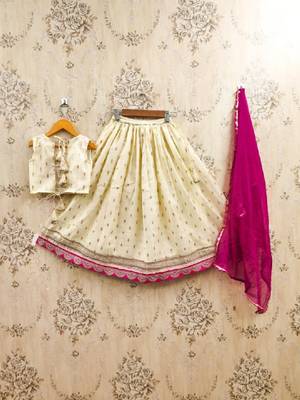 Girls tie and dye ready to wear lehenga & blouse with dupatta 2