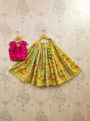 Girls printed ready to wear lehenga & 3