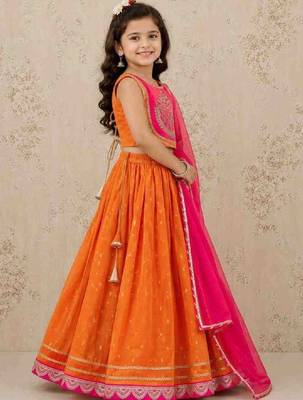 Girls embroidered thread work ready to wear lehenga & blouse with dupatta 3