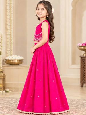 Girls embroidered thread work ready to wear lehenga & blouse with dupatta 2