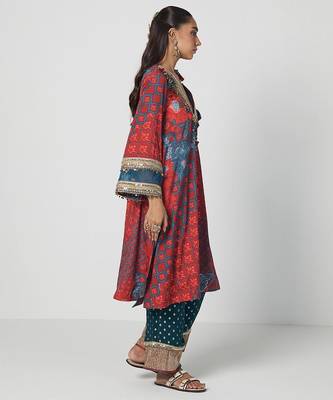 Tabasco red embroidered crepe organza and jacquard georgette kurta set 2