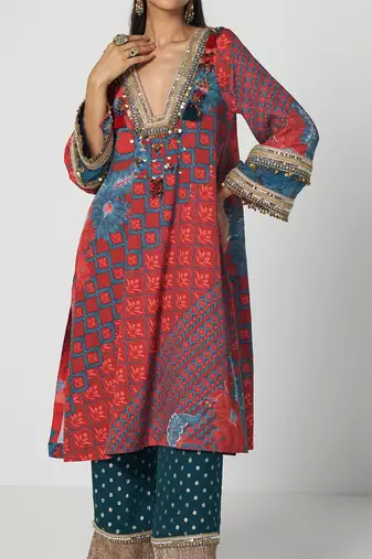 Tabasco red embroidered crepe organza and jacquard georgette kurta set