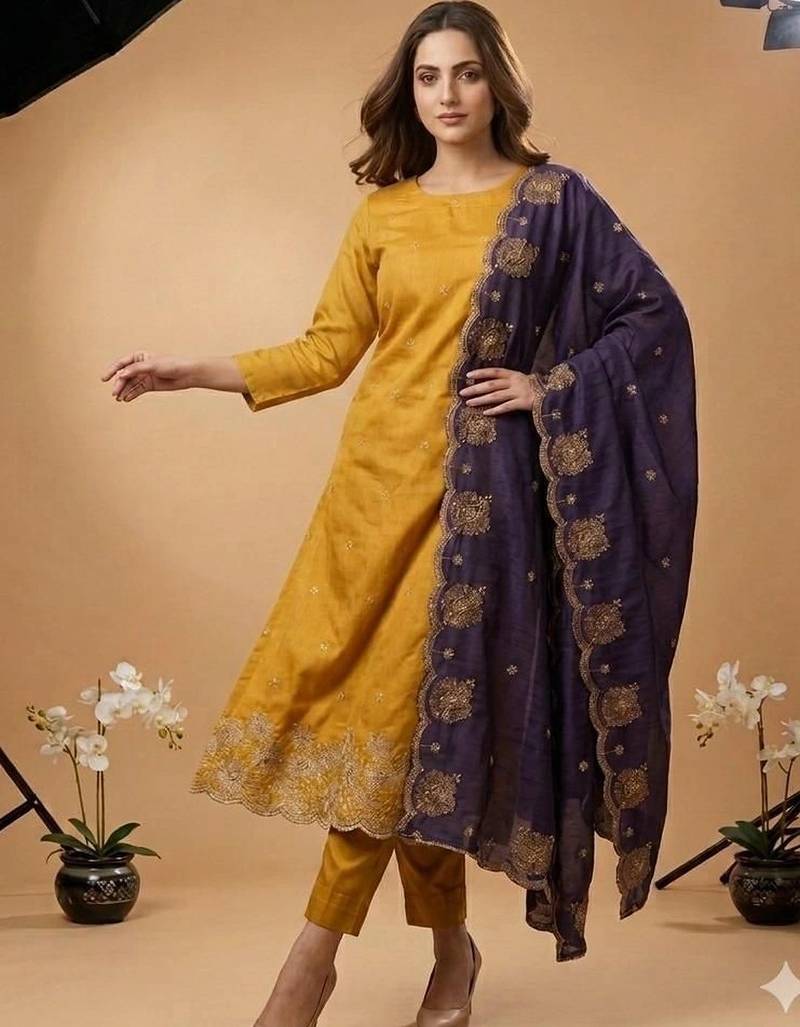 Women Embellished Unstitched pack of 1 Dress Material