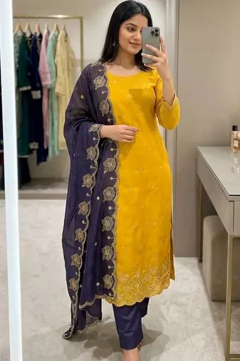 Women Embellished Unstitched pack of 1 Dress Material
