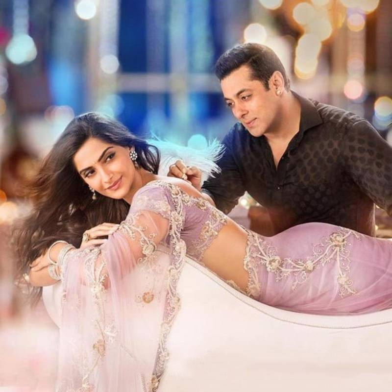 Sonam Kapoor Prem Ratan Dhan Paayo Net Embroidered Saree