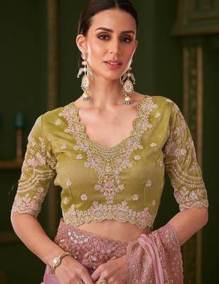 Mauve embellished festive wear with matching blouse 5