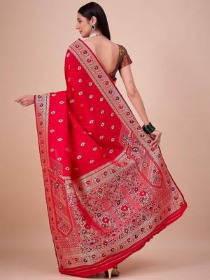 Red woven design zari banarasi saree with unstitched blouse 3