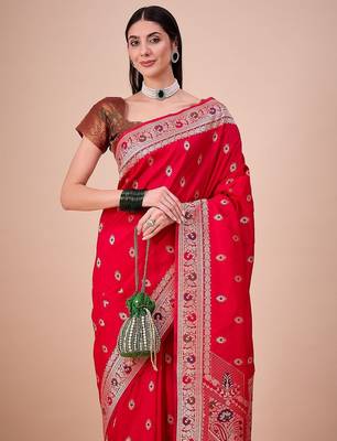 Red woven design zari banarasi saree with unstitched blouse 4
