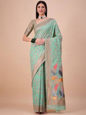 Green geometric woven design zari banarasi saree 1