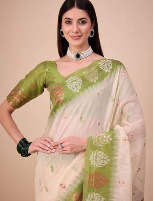 Off white woven design zari banarasi saree 5