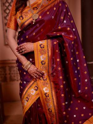 Maroon classic indian silk rich woven pallu design sarees 4