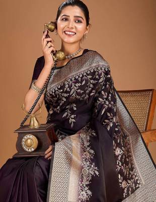 Burgundy floral zari woven design tassels saree with blouse piece 5