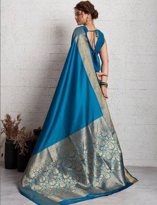 Turquoise rich zari border saree with blouse piece 5