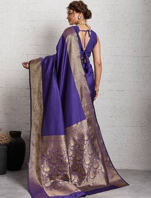 Purple rich zari border saree with blouse piece 4