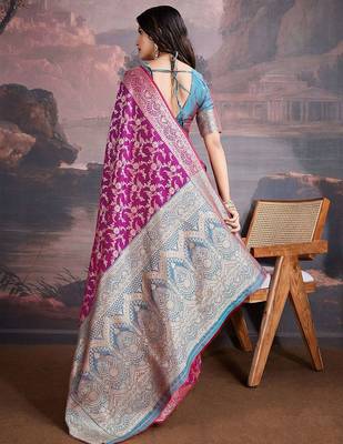 Magenta woven design zari saree with blouse piece 3