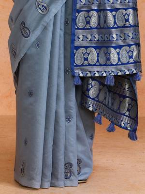 Blue woven design saree with blouse 5