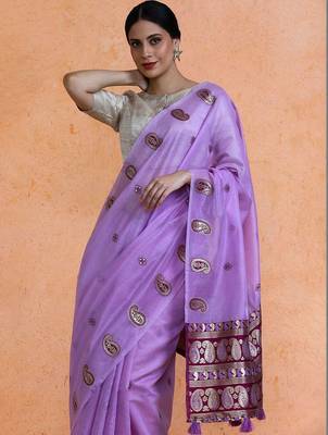 Lavender woven design saree with blouse 2