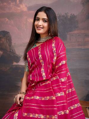 Pink woven design banarasi saree with blouse piece 5