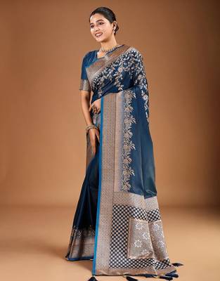 Teal floral zari woven design tassels saree with blouse piece 2