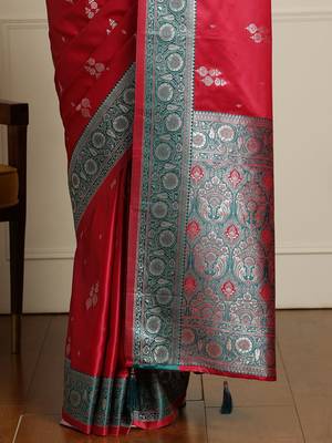 Red woven design zari banarasi saree 5