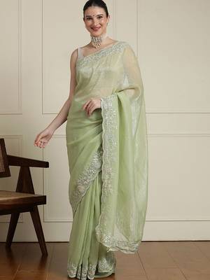 Green woven design floral saree with blouse 1