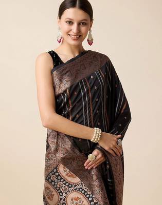 Black woven design kanjivaram silk saree 5