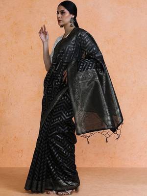 Black woven design saree with blouse 3