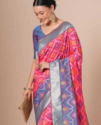 Pink woven design pochampally saree with blouse piece 4
