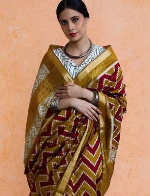 Maroon woven design saree with blouse 2