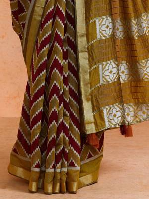 Maroon woven design saree with blouse 5