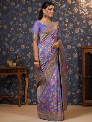 Lavender floral woven design zari banarasi saree 4