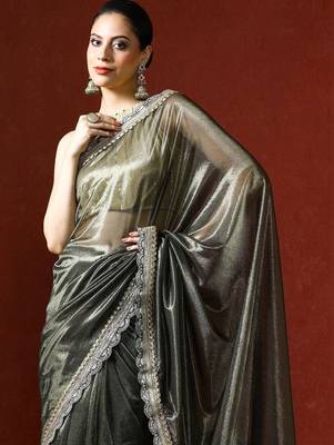 Green embellished saree with blouse 2