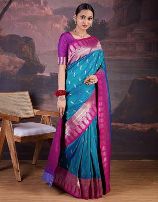 Turquoise woven design banarasi saree 3