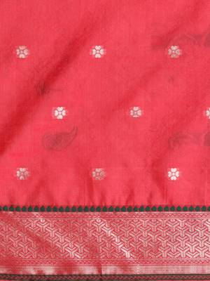 Pink woven design saree with blouse 5