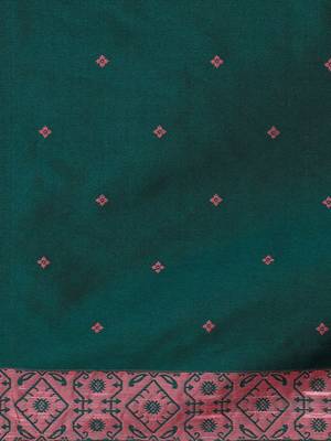 Pink woven design saree with blouse 4