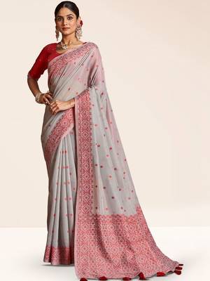 Grey woven design saree with blouse 4