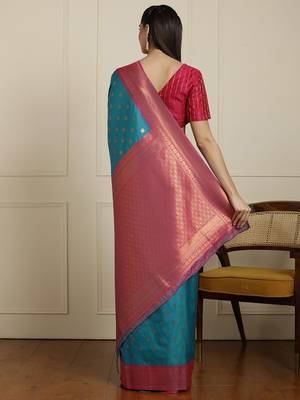 Blue ethnic motifs woven design zari kanjeevaram saree 3