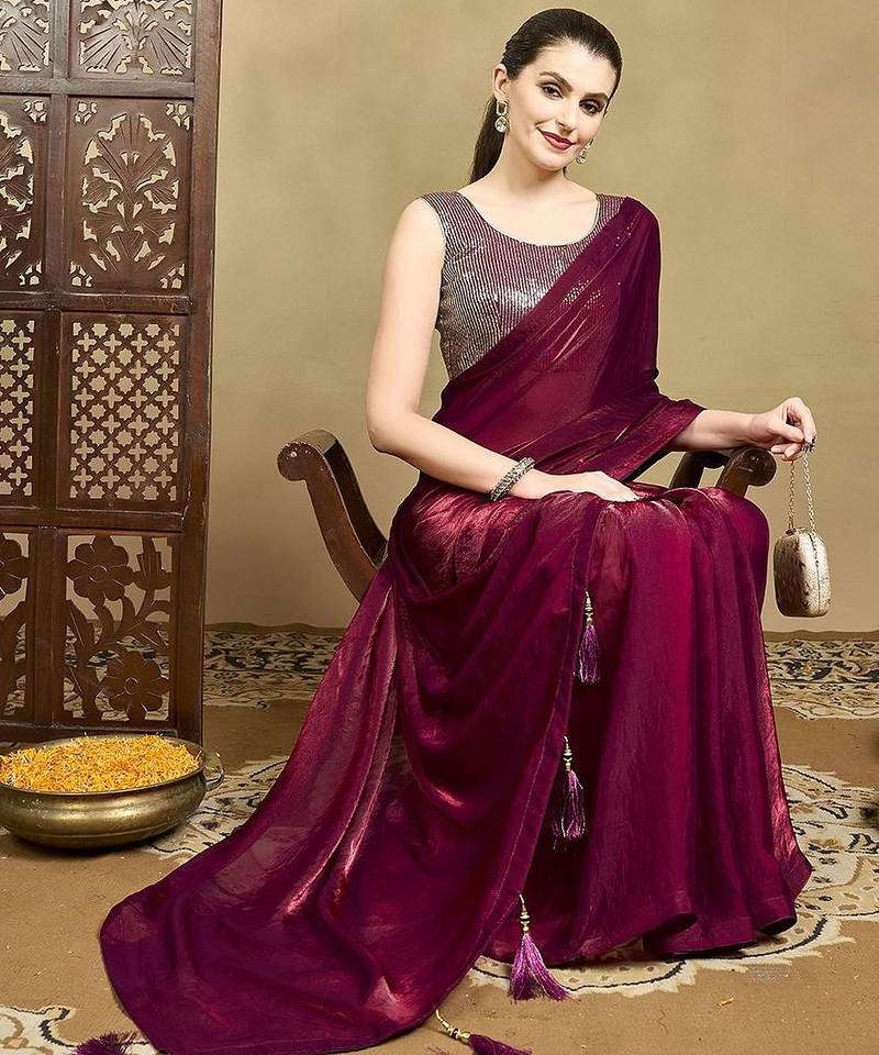 Burgundy women solid saree with blouse