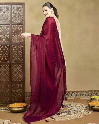 Burgundy women solid saree with blouse 4