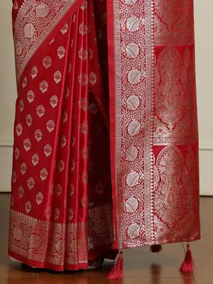 Red ethnic motifs woven design banarasi saree  with blouse piece 5