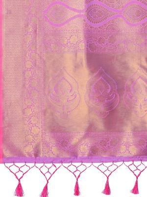 Pink woven design festive saree with matching blouse 5