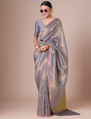 Silver kanjeevaram woven design saree with blouse piece 1