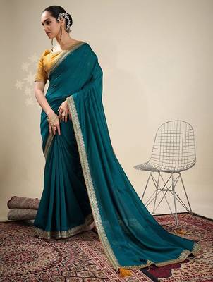 Teal embellished saree with blouse piece 3