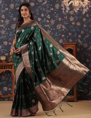 Green ethnic woven design banarasi saree 5