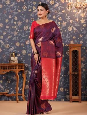 Violet ethnic motifs woven-design saree 4